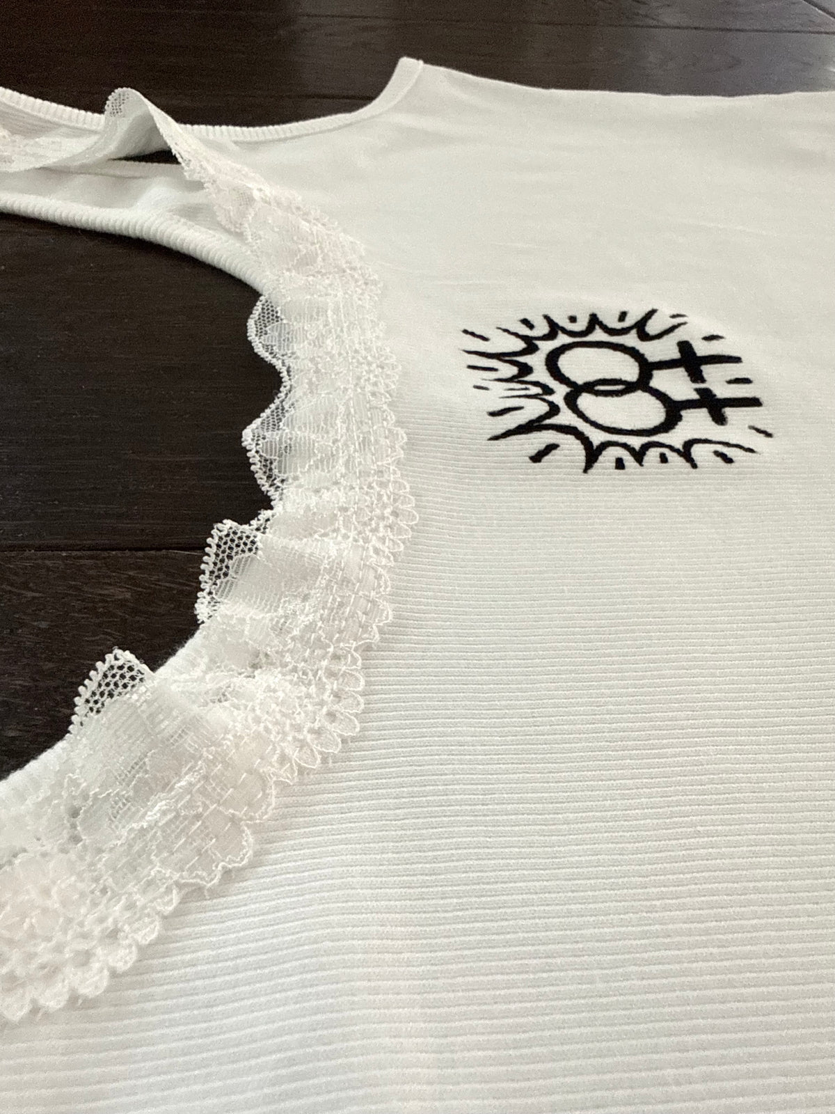 Double Venus Semi-Cropped Lace-Trim Tank