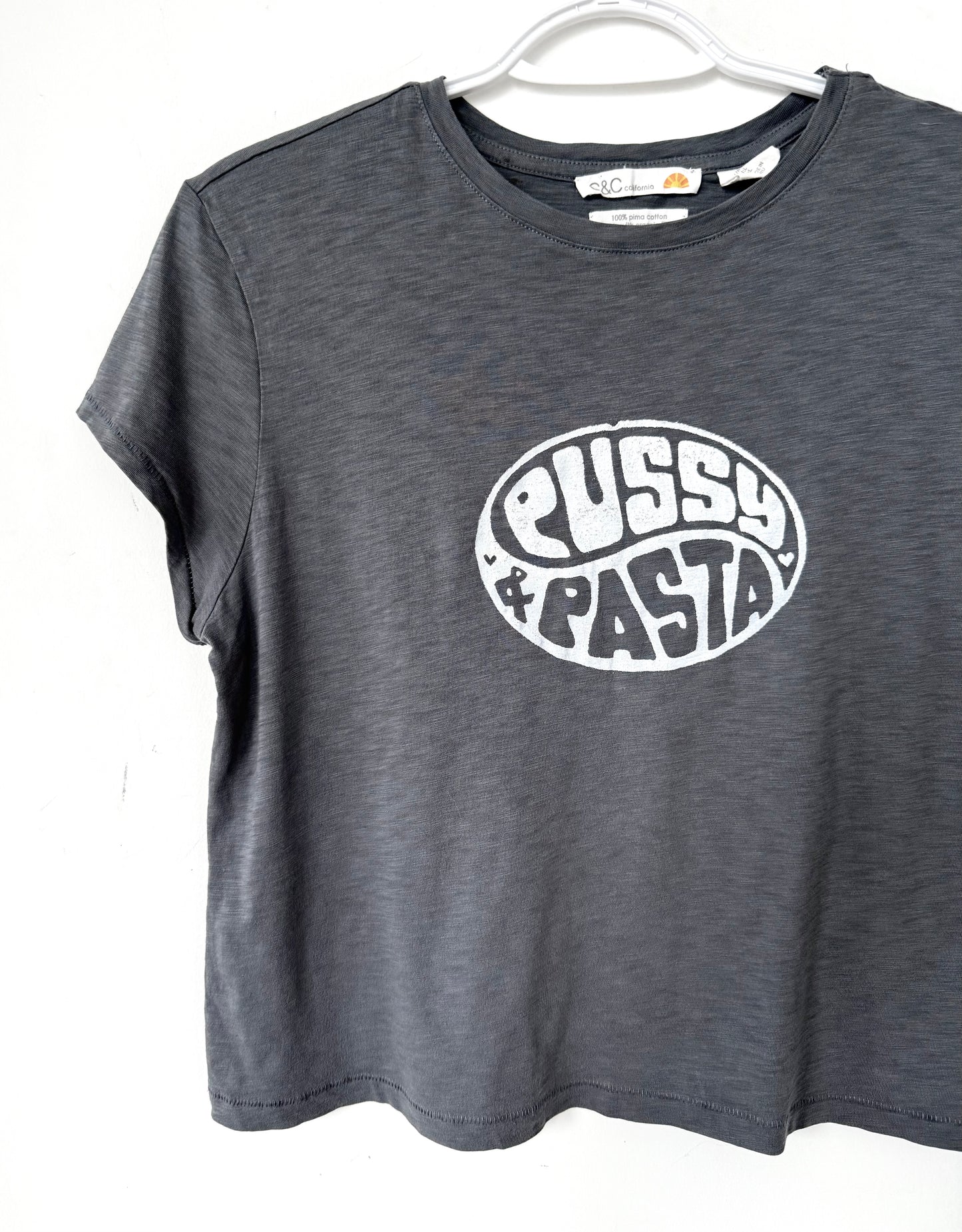 Pussy & Pasta Cropped T