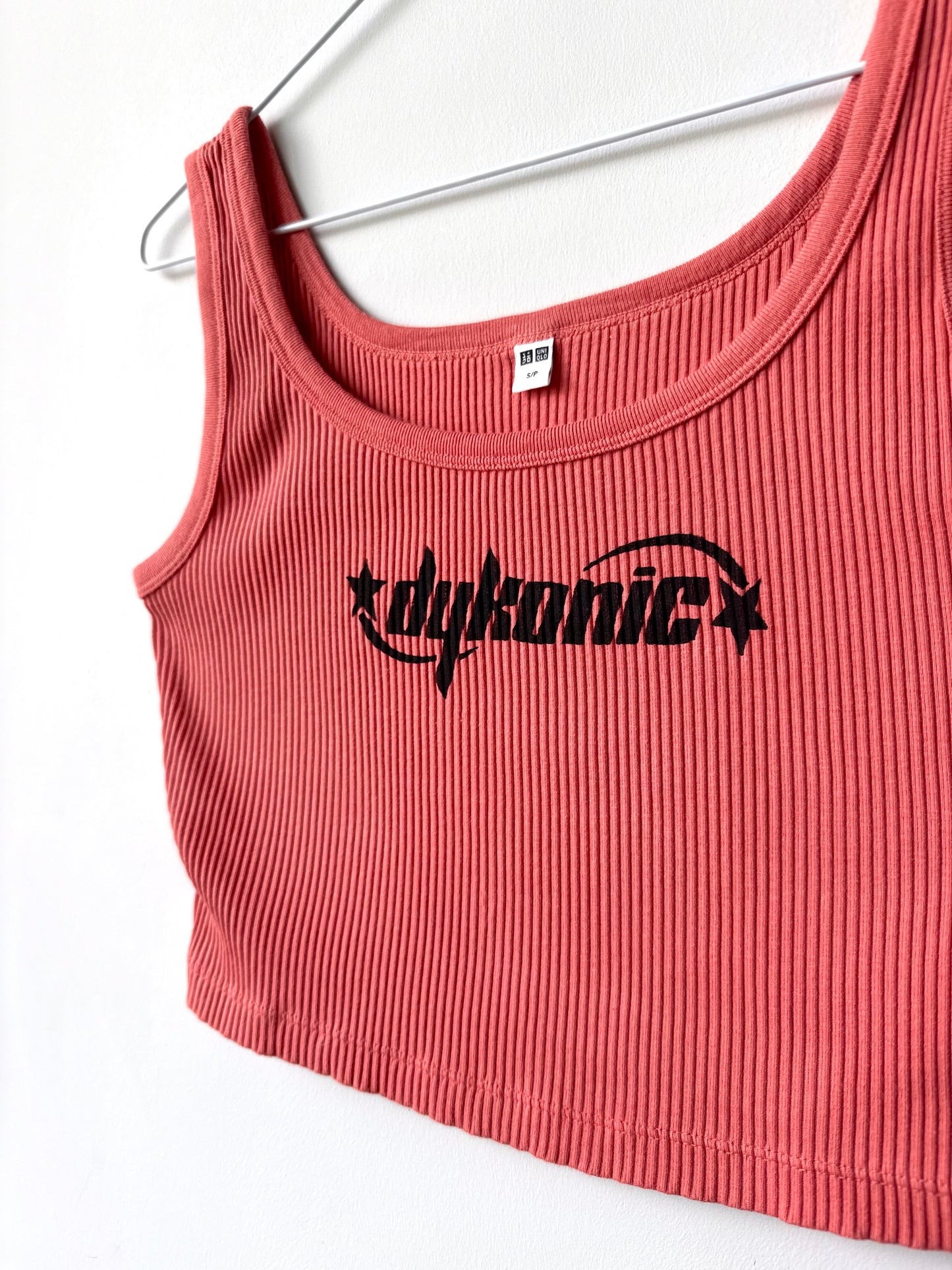 Dykonic Cropped Ribbed Tank
